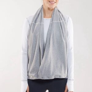 Lululemon Gray Herringbone Vinyasa Wrap Scarf